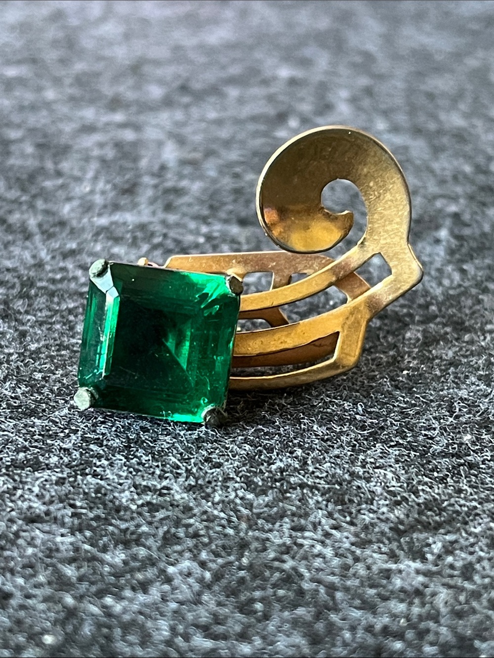 Vintage Estate Dress Clip With Emerald Green Glass Stone Gold Plated Setting
